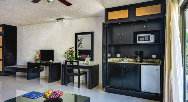 Четырёхместный номер Standard с балконом Suites Corazon