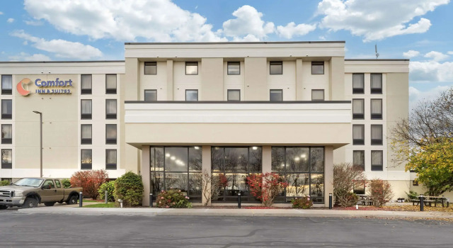 Comfort Inn & Suites, Reserva ahora Hotel Geistown Pensilvania