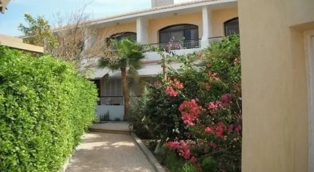 Sea Horse Hotel