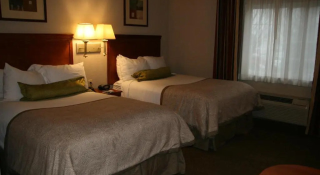 Четырёхместный номер Standard Candlewood Suites Bordentown-Trenton by IHG