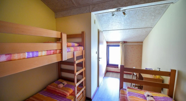 San Art Floating Hostel & Apartments, Забронировать Апартаменты/квартира Нови Белград Белград, рядом с Торговый центр Usce