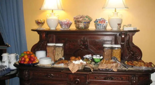 Номер Standard A Cambridge House Inn