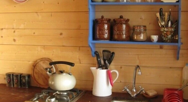 Тент Ceridwen Glamping, double decker bus and Yurts