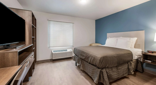 Люкс WoodSpring Suites Charlotte - University Research Park