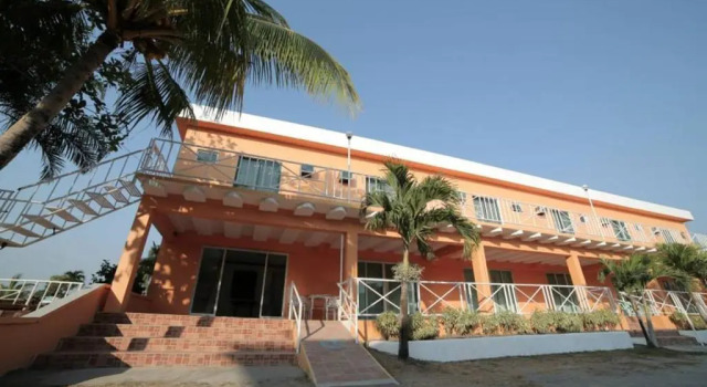 Номер Deluxe The Waterfront Beach Resort
