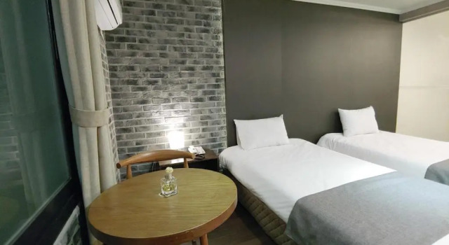 Двухместный номер Standard Hotel Tong Yeondong Jeju