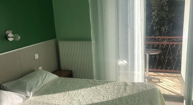 Comfort Kahden hengen huone parvekkeella Hôtel les Troenes
