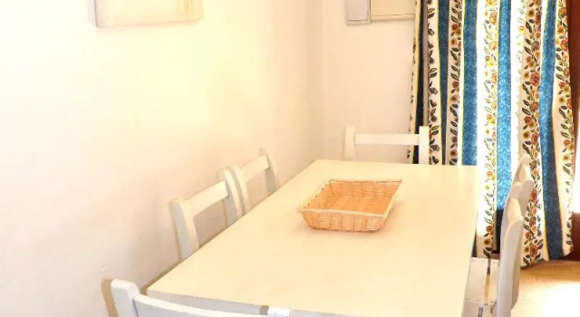 Apartment 3 Zimmer Nure Cel Blau