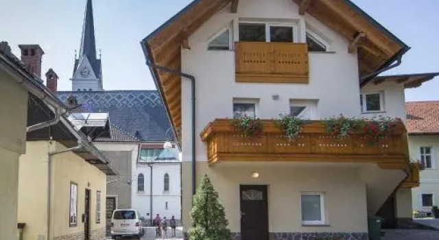 Castle Rock Bled apartment, Prenota Appartamento Hotel a Gorenjska con parcheggio, Parcheggio