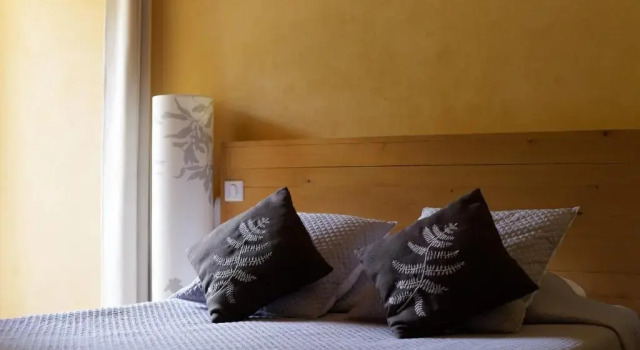 Двухместный номер Standard Logis Hôtel Restaurant Le Domaine de lEau Vive