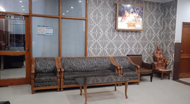 Hotel Neelkanth Mahadev Hotel & Resorts, Забронировать Отель Отели Джамму и Кашмира с парковкой, Парковка