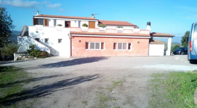 Agriturismo Sas Damas, Забронировать Отель Кьярамонти Sardinia North