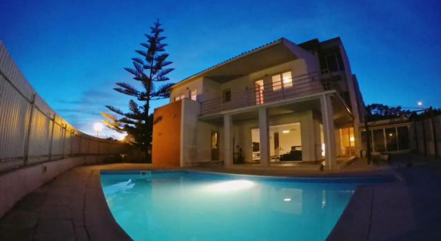 Коттедж Faulha House,with BBQ and swimming pool