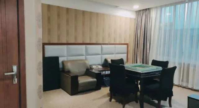 Люкс Deluxe Fengtian Hotel, Meihekou