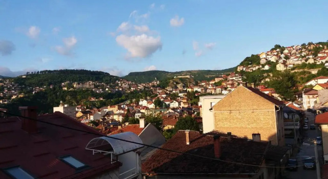 Cozy apartment Aya in Old town Sarajevo, Забронировать Апартаменты/квартира Отели Сараево с парковкой, рядом с Old Sarajevo Clock Tower, Парковка