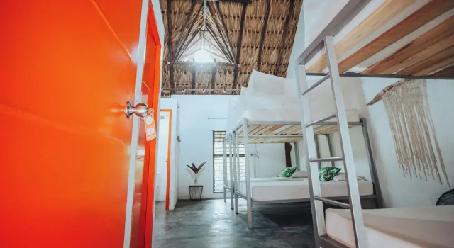 Кровать в общем номере Makenke Hostel By Los Colores Ecoparque