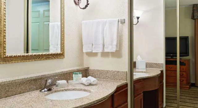 Люкс с 2 комнатами Homewood Suites by Hilton Richmond - Airport