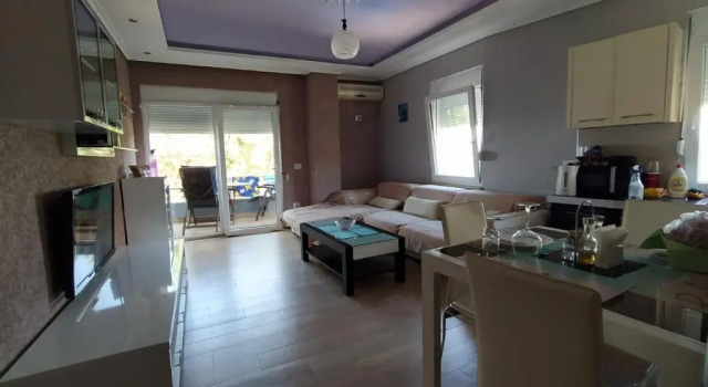Mia's Sea View Apartment