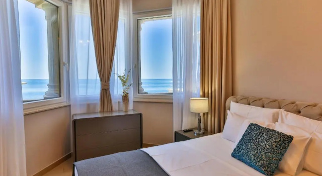 Regina del Mare, Book Hotel Busat 