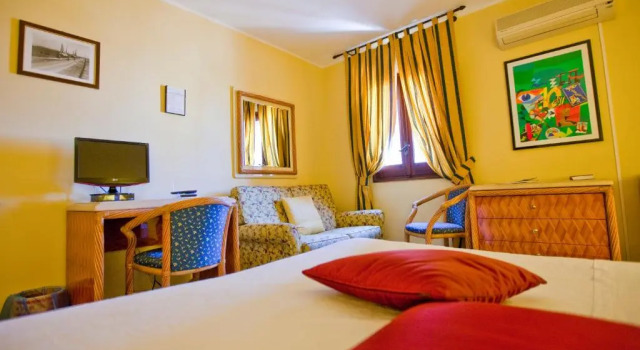 Standard Dreier Zimmer Hotel Elimo