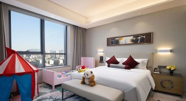 Двухместный семейный номер Standard Grand Mercure Jinan Sunshine