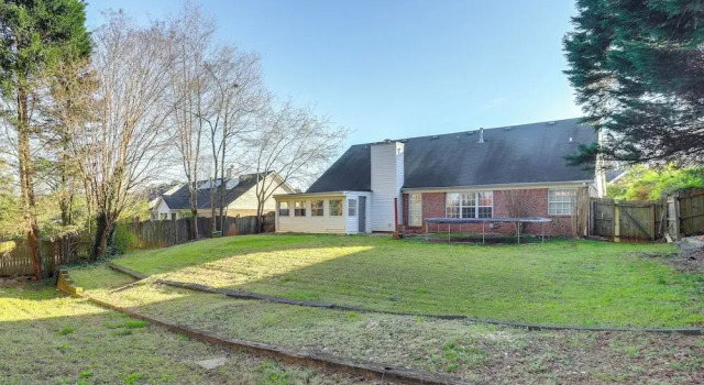 Коттедж Close to Shopping: Pet-friendly Lawrenceville Home