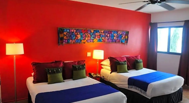 Четырёхместный номер Standard Flamingo Hotel