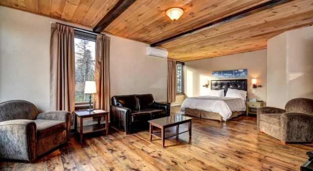 Двухместный номер Standard с видом на окрестности Les Condos Du Lac Taureau- Rooms & Condos