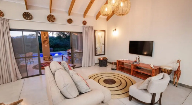 Rooibos Bush Lodge, Prenota Hotel Hoedspruit 