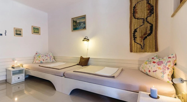 Stunning Home in Pula With Wifi and 4 Bedrooms