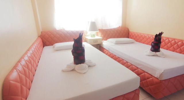 Pechelitos Hotel, Забронировать Отель Нага 