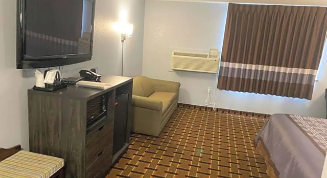 Люкс Faribault Hometown Inn & Suites