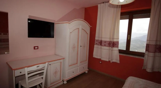 Двухместный номер Standard с видом на горы B&B Selvaggio Blu
