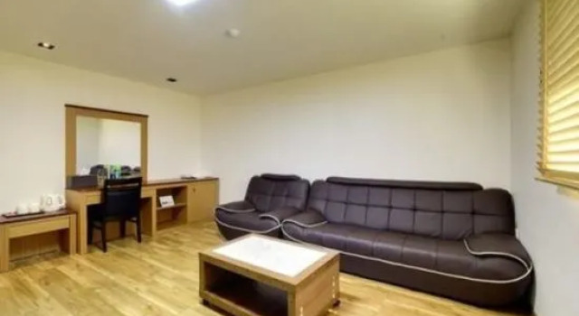 Номер Standard The Hotel Business Gangneung