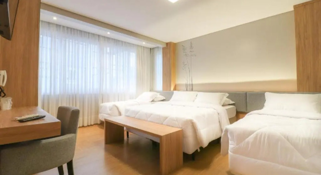 Четырёхместный номер Deluxe Pousada Bella Viena