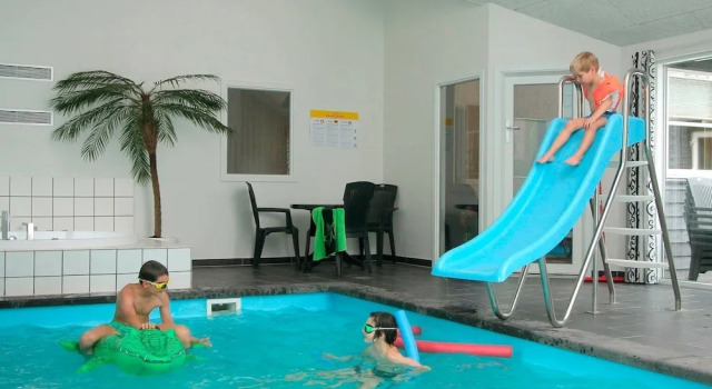 Spacious Holiday Home in Blavand Denmark With Sauna, Boek Hotel 3-sterren hotels in Ho, 3*