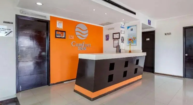 Comfort Inn Cancun Aeropuerto, Prenota Hotel Hotel a Quintana Roo con parcheggio, Parcheggio