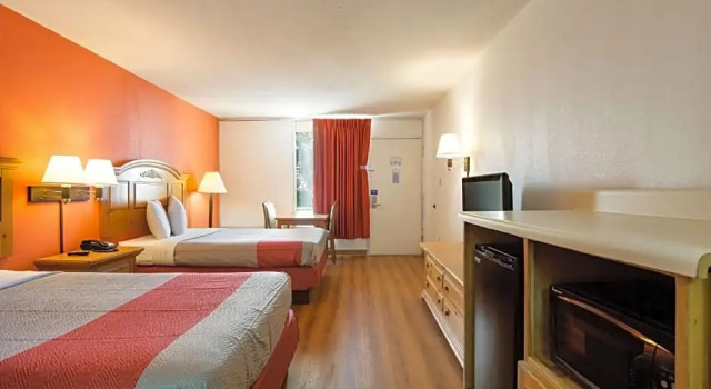 Номер Deluxe Motel 6-Clarksville, TN
