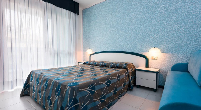 Aparthotel Imperial, Забронировать Апарт-отель Отели Бибионе-Пинеда с бассейном, рядом с Долина Вальгранде, Бассейн