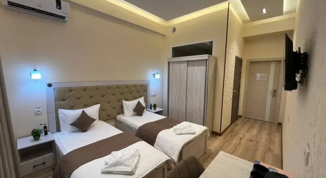 Двухместный номер Standard с видом на город AKS Hotel