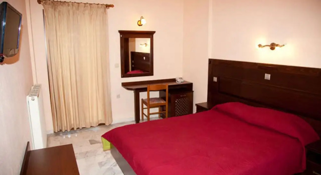 Двухместный номер Standard с балконом Spanias Hotel
