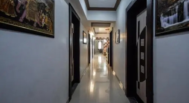 OYO 18315 Hotel Marudhara Palace, Забронировать Отель Отели штата Раджастхана с парковкой, Парковка