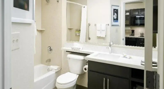 Четырёхместная студия Candlewood Suites Lafayette by IHG