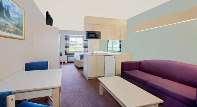 Люкс Microtel Inn & Suites by Wyndham Joplin