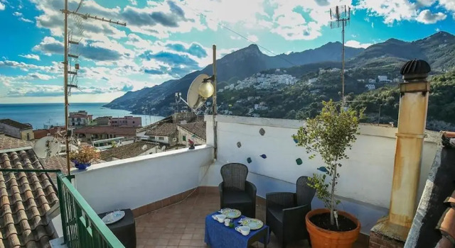 Holiday House in Vietri sul Mare ID 4034, Забронировать Апартаменты/квартира Виетри Салерно