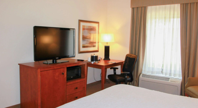 Hampton Inn & Suites Radcliff - Fort Knox, 预订 酒店 Radcliff 肯塔基州