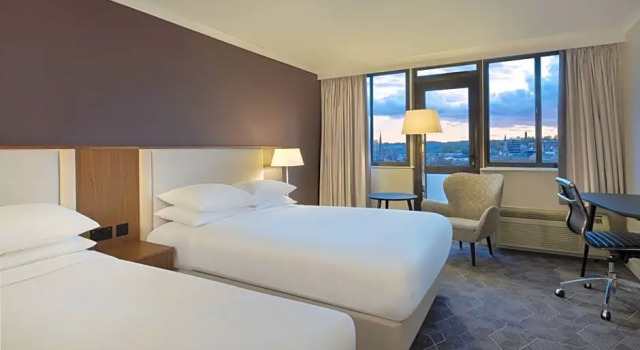 Superior- firedobbelt familie værelse Bristol Marriott Hotel City Centre