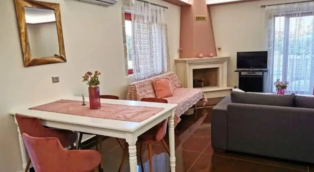 Вилла Superior с видом на окрестности Agro Art Boutique & Luxury Villas - Two Art Villas with Pools, Unique Decors, and a Treehouse Option