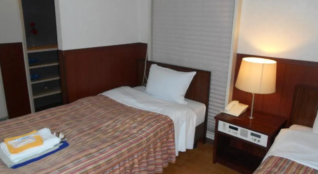 Takamatsu Hotel Sakika, Забронировать Отель Отели Такамацу с парковкой, рядом с Sunport Hall Takamatsu, Парковка