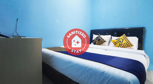 OYO 2302 Blue House Costel Syariah